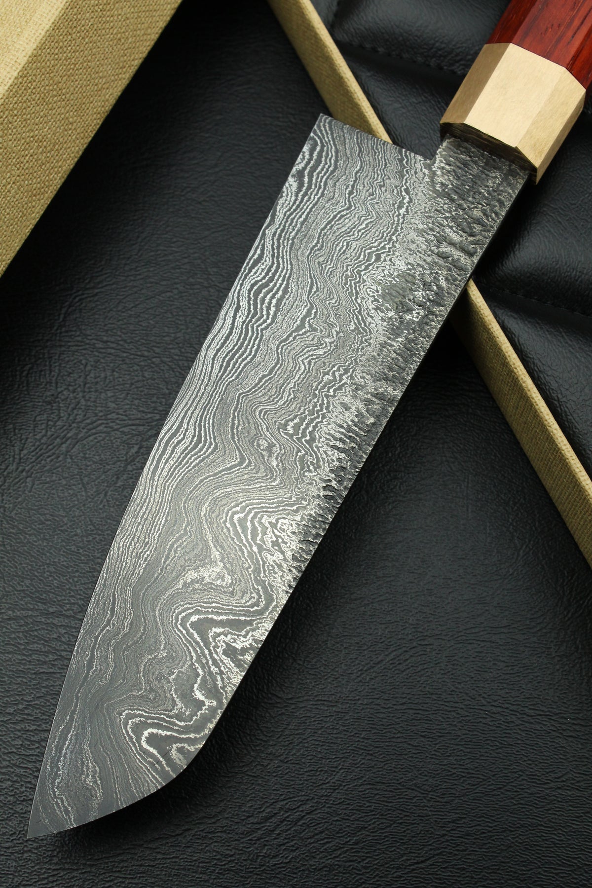 Padouk-Damast-Santoku 215, achteckiger Griff, 2,1