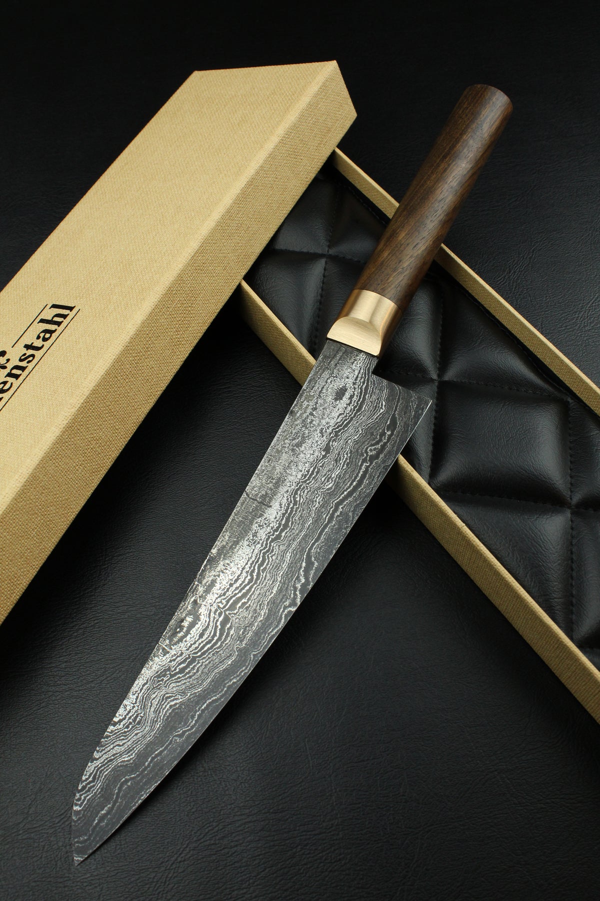 Damascus Gyuto 320L mit deutschem Walnussholz