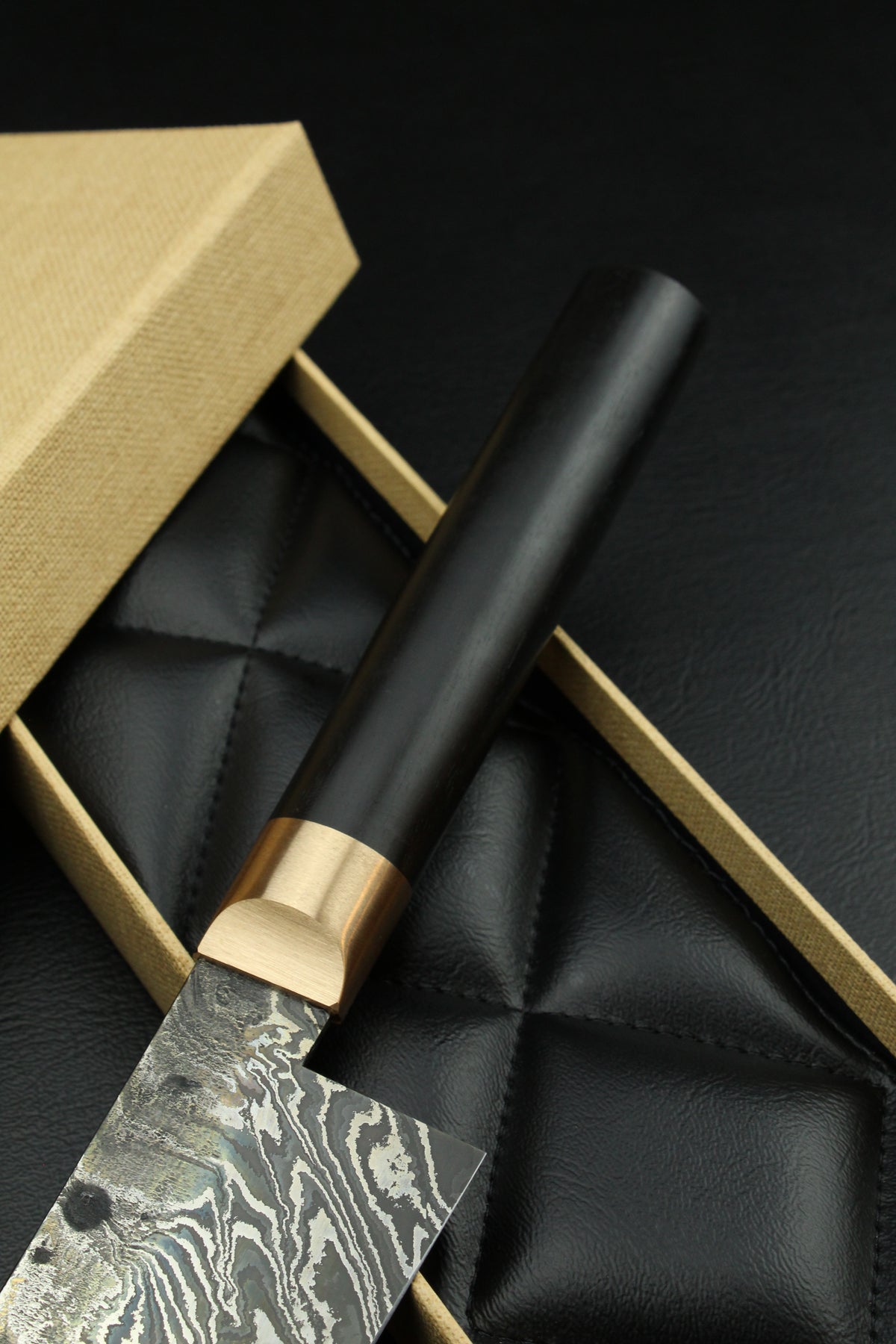 Damast-Santoku Schwarzes Ebenholz Oval