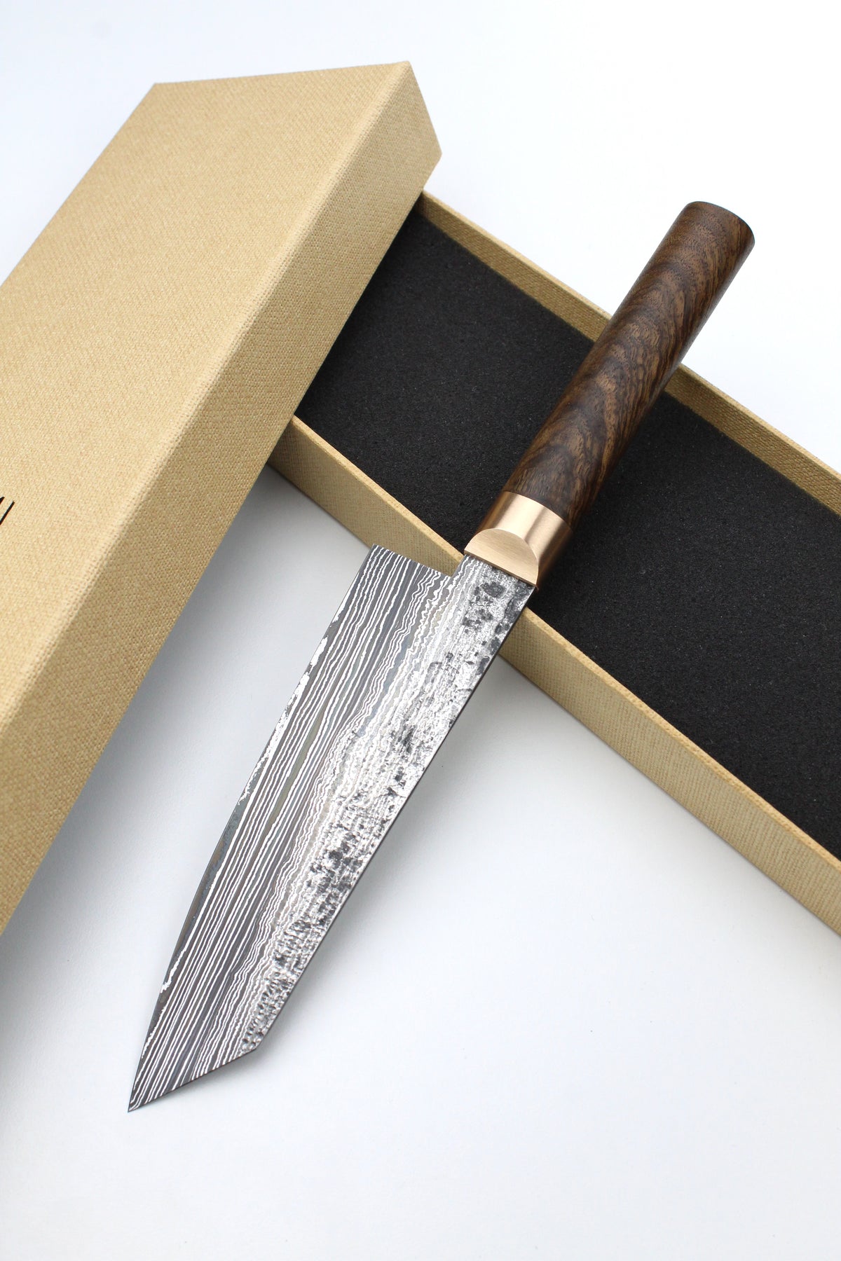 M-Santoku Walnuss mit Längsmaserung