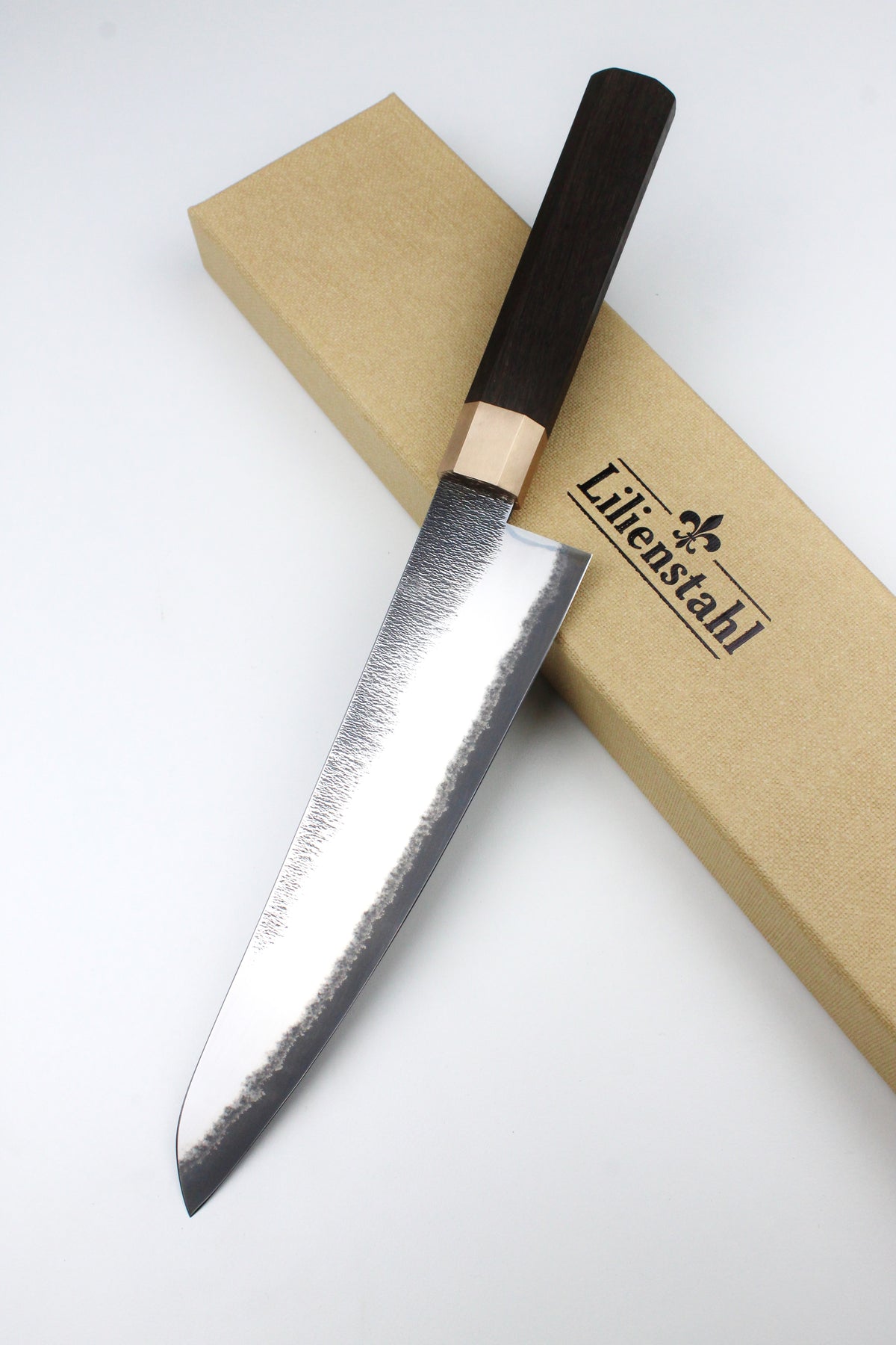 Gyuto aus achteckigem Torfholz