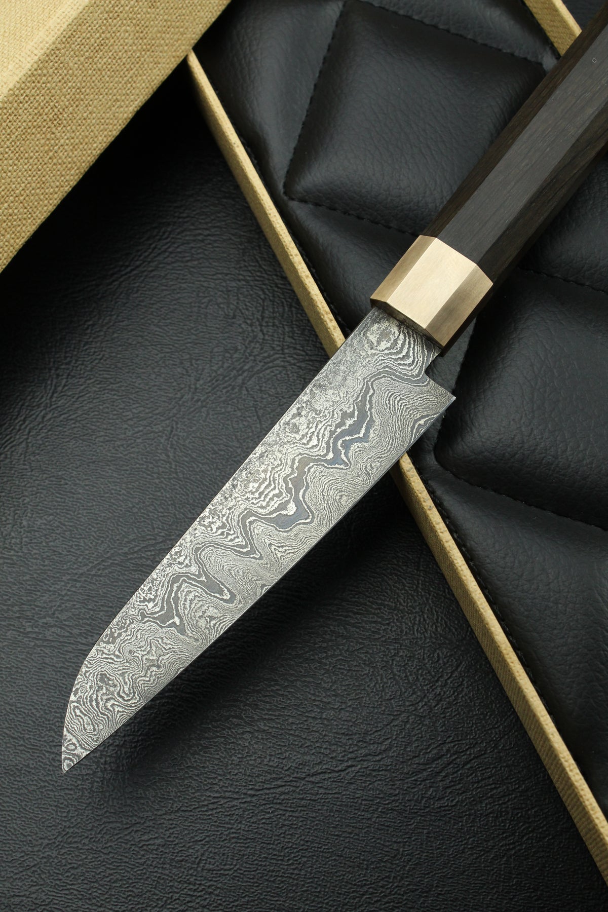Petty Mooreiche 320 Damast