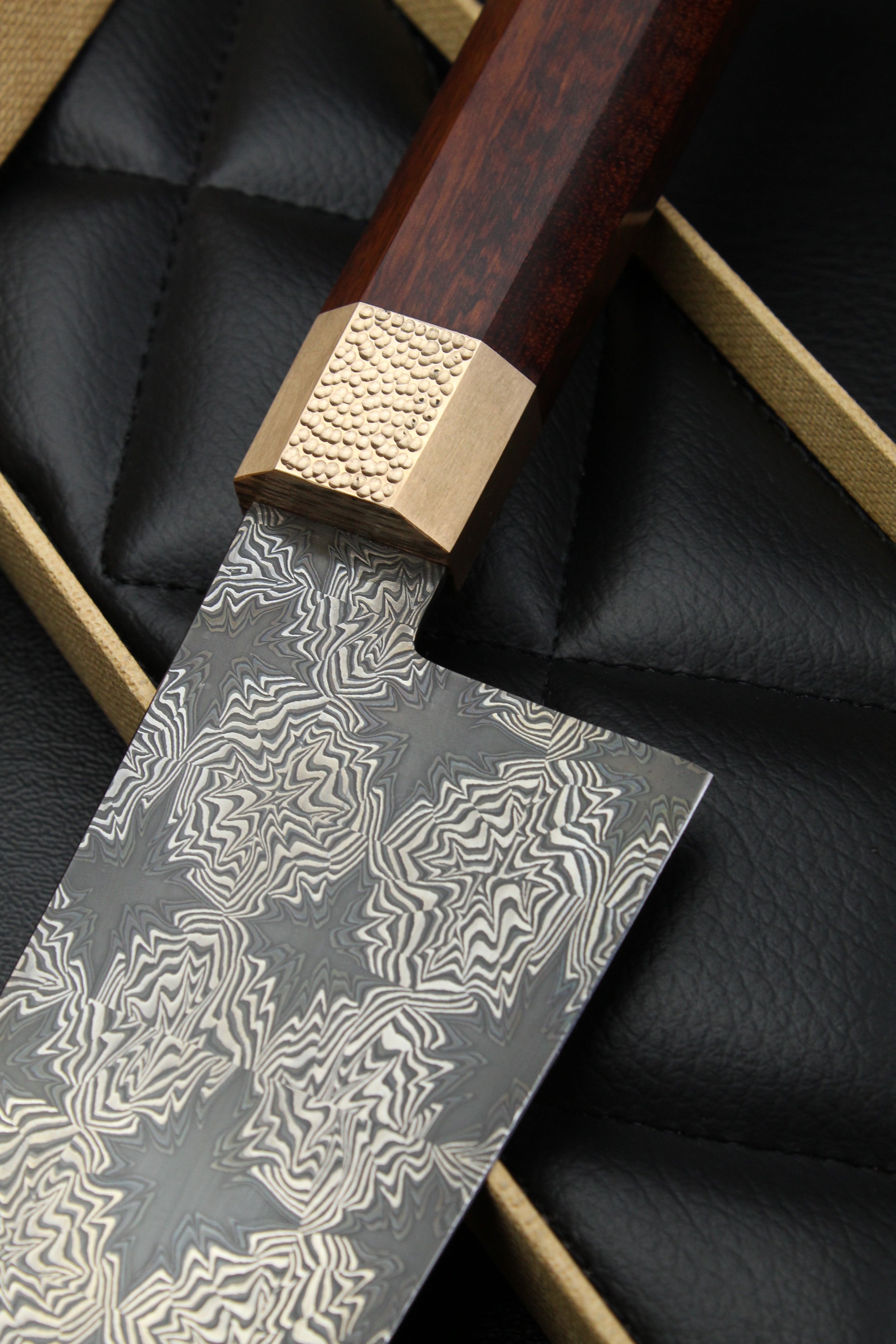 S Damascus K-Tip Santoku Snakewood