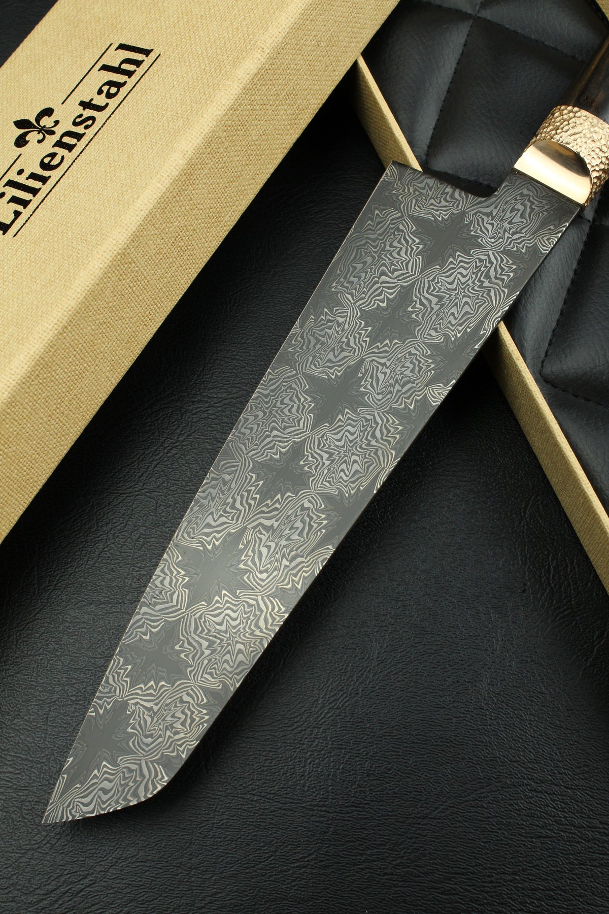 Gyuto Black Star S/W Ebenholz Oval Damast