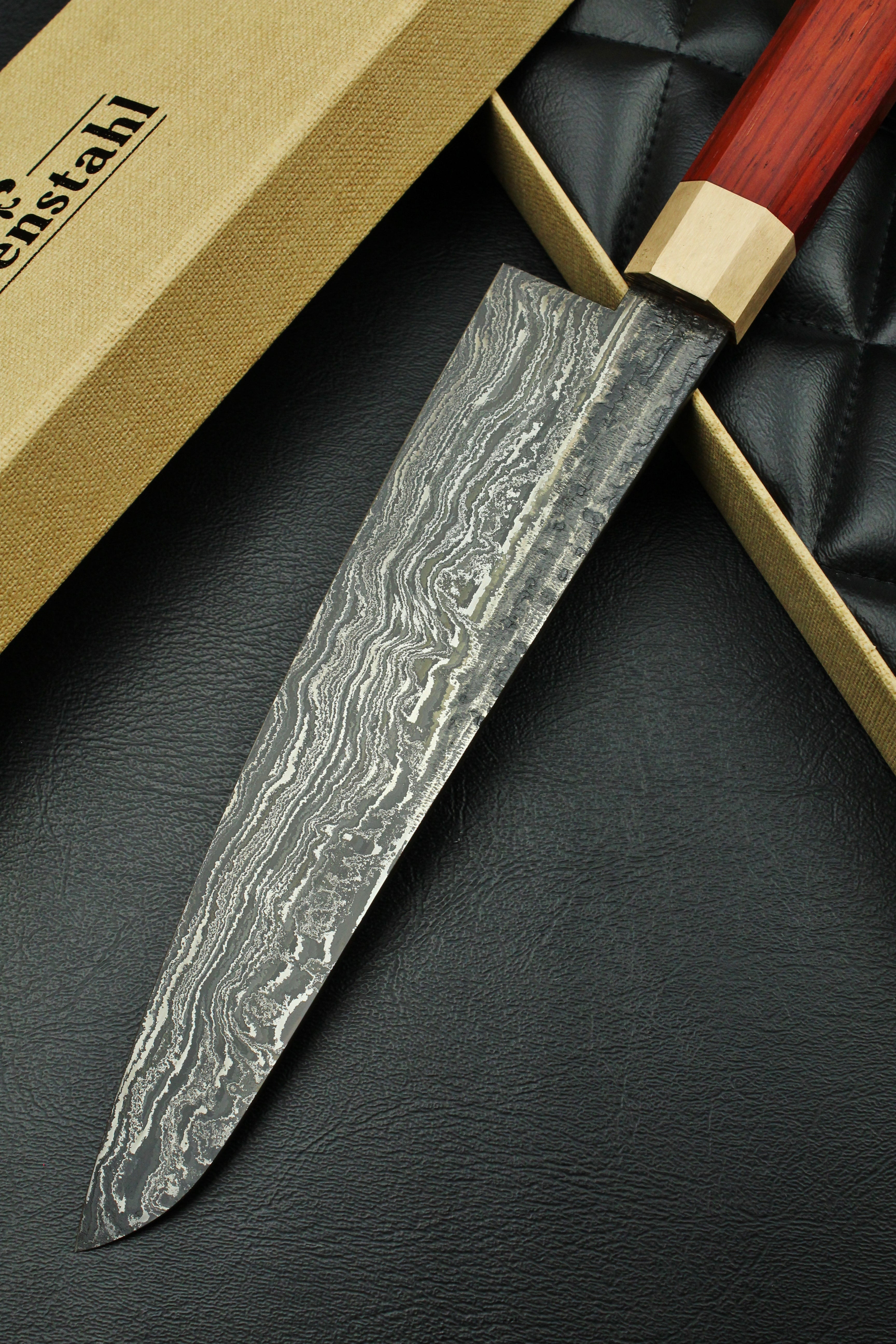 Padouk Damascus Gyuto 215 Octagonal 2.0