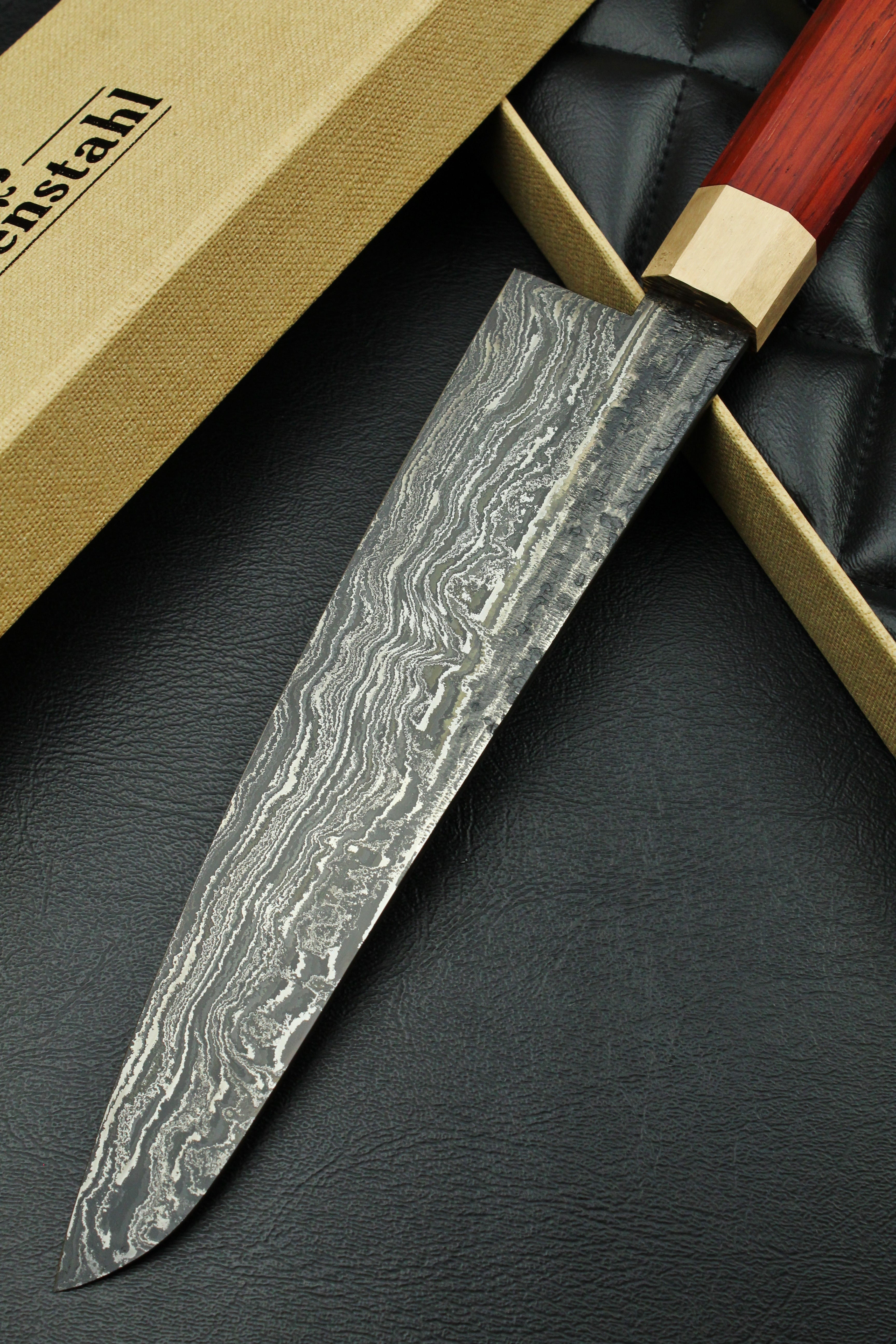Padouk Damascus Gyuto 215 Octagonal 2.0