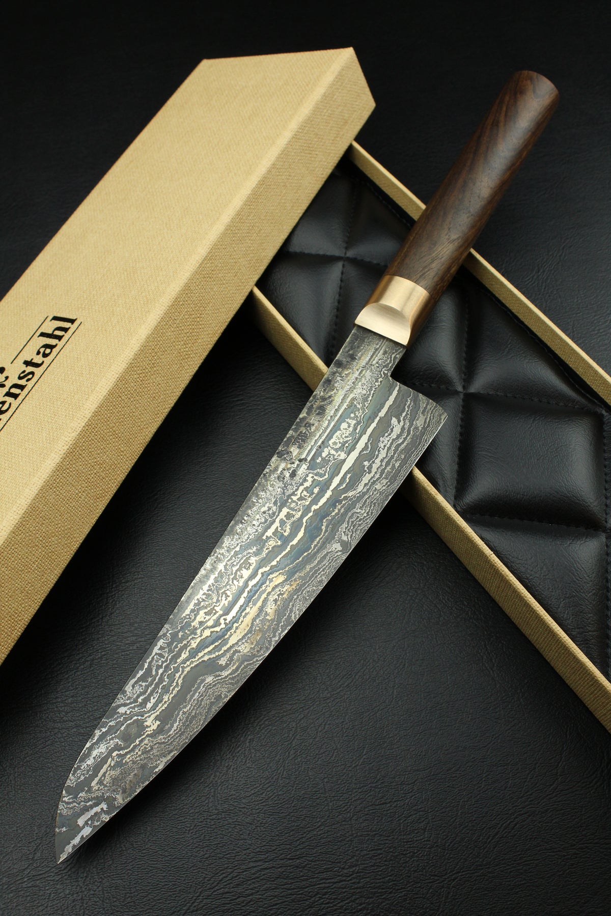 Damascus-Gyuto HK aus deutschem Walnussholz
