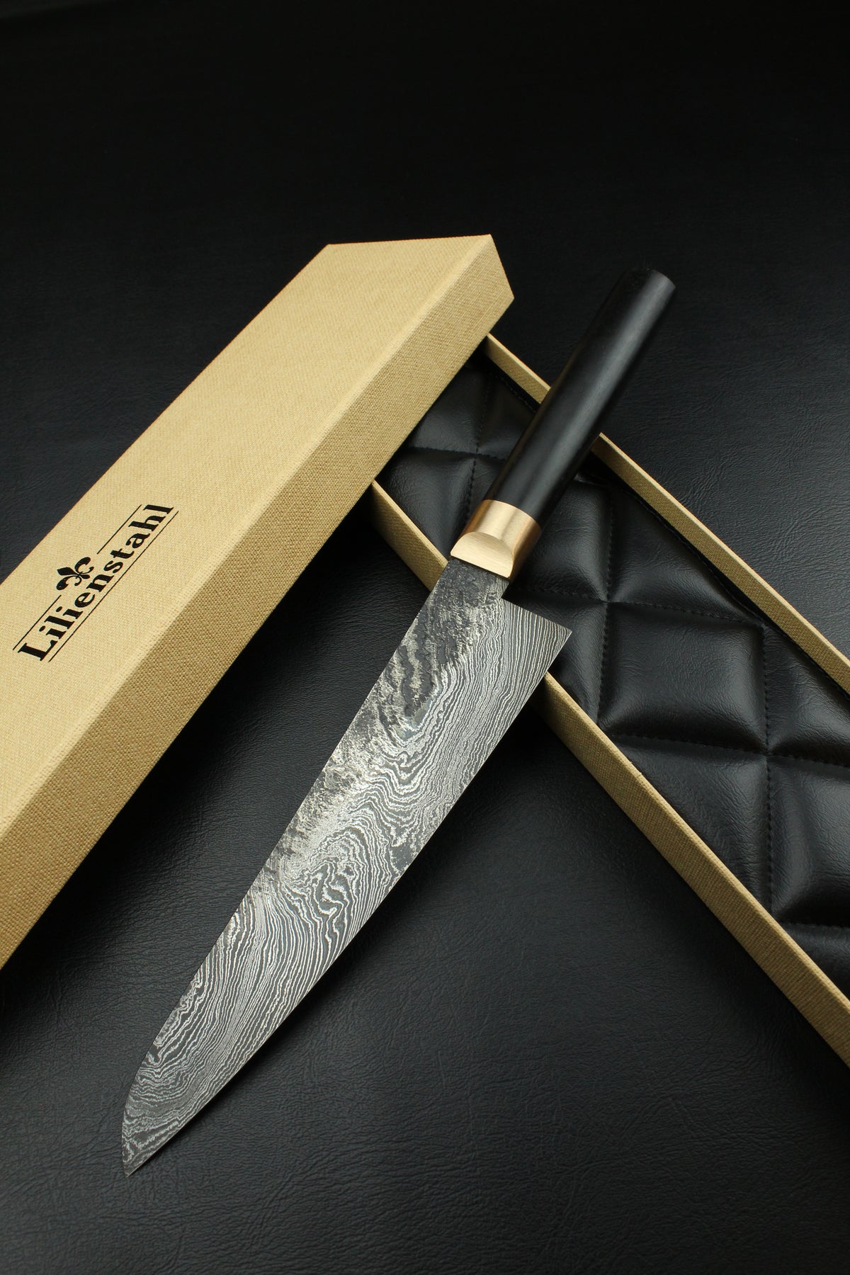 Damast-Gyuto Torsion schwarzes Ebenholz 1,5