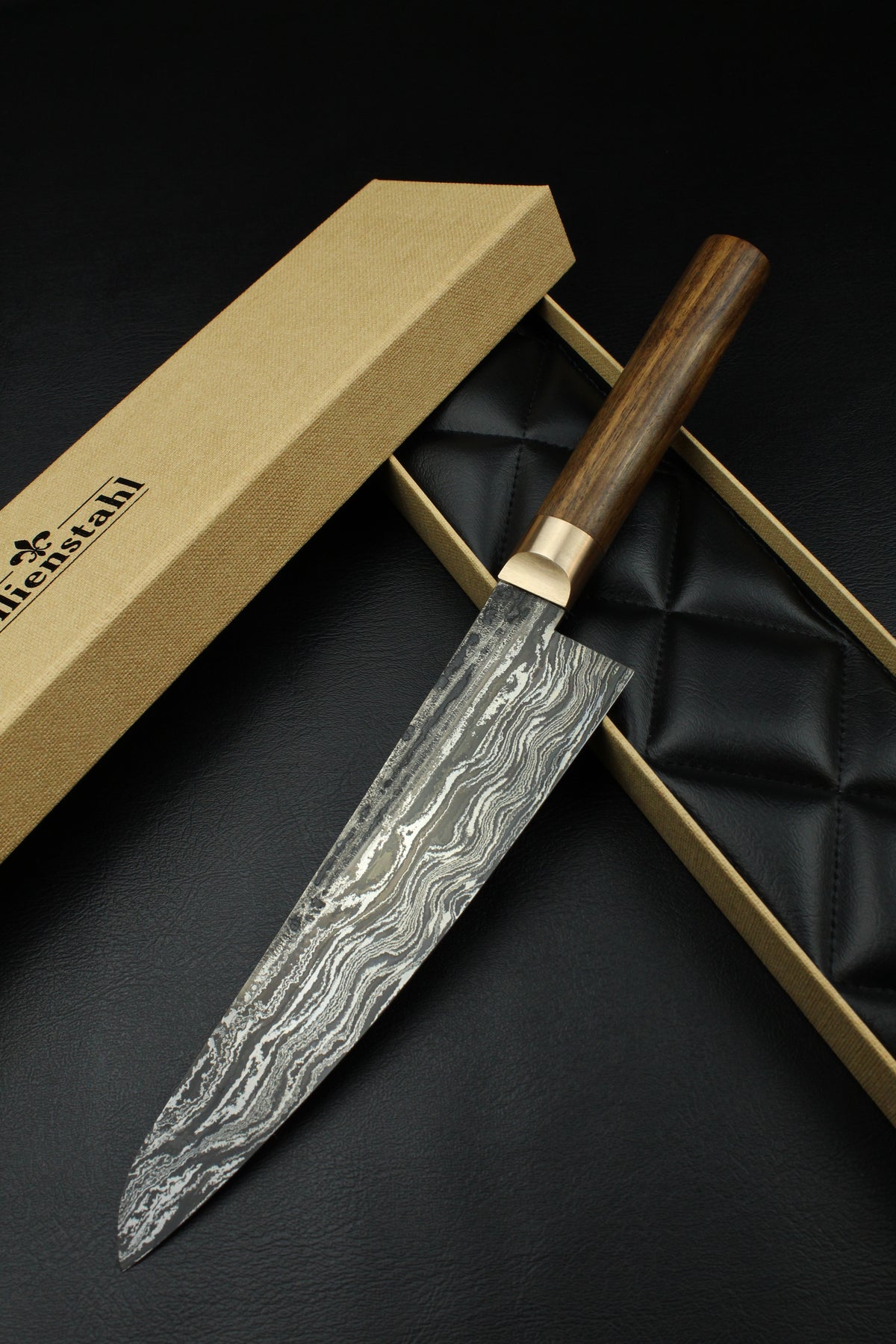 Gyuto-Messer Damast HK-Walnuss Oval