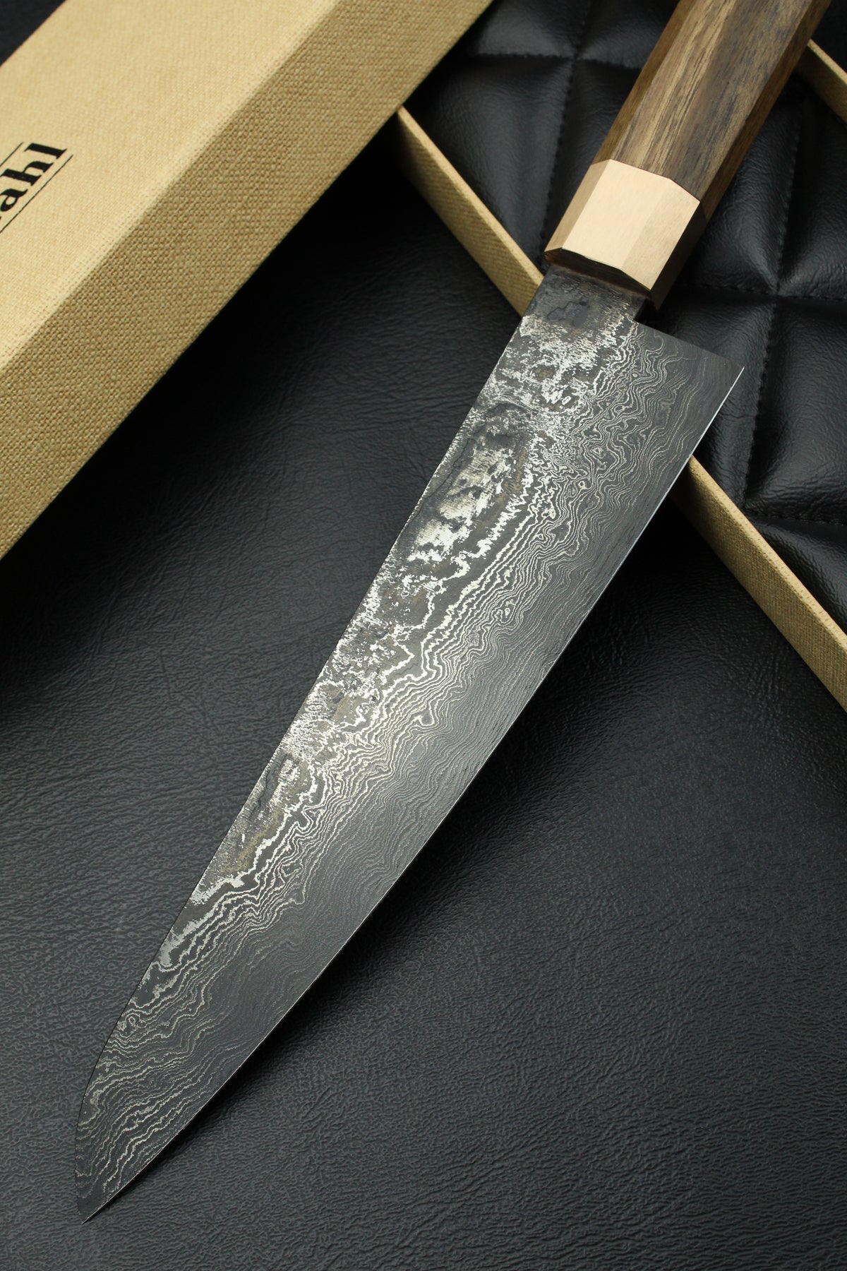Damaszener Gyuto-Messer 320L Walnuss Achteck
