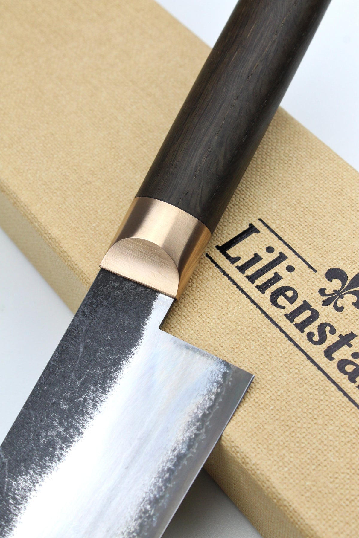Santoku aus Torfholzeiche