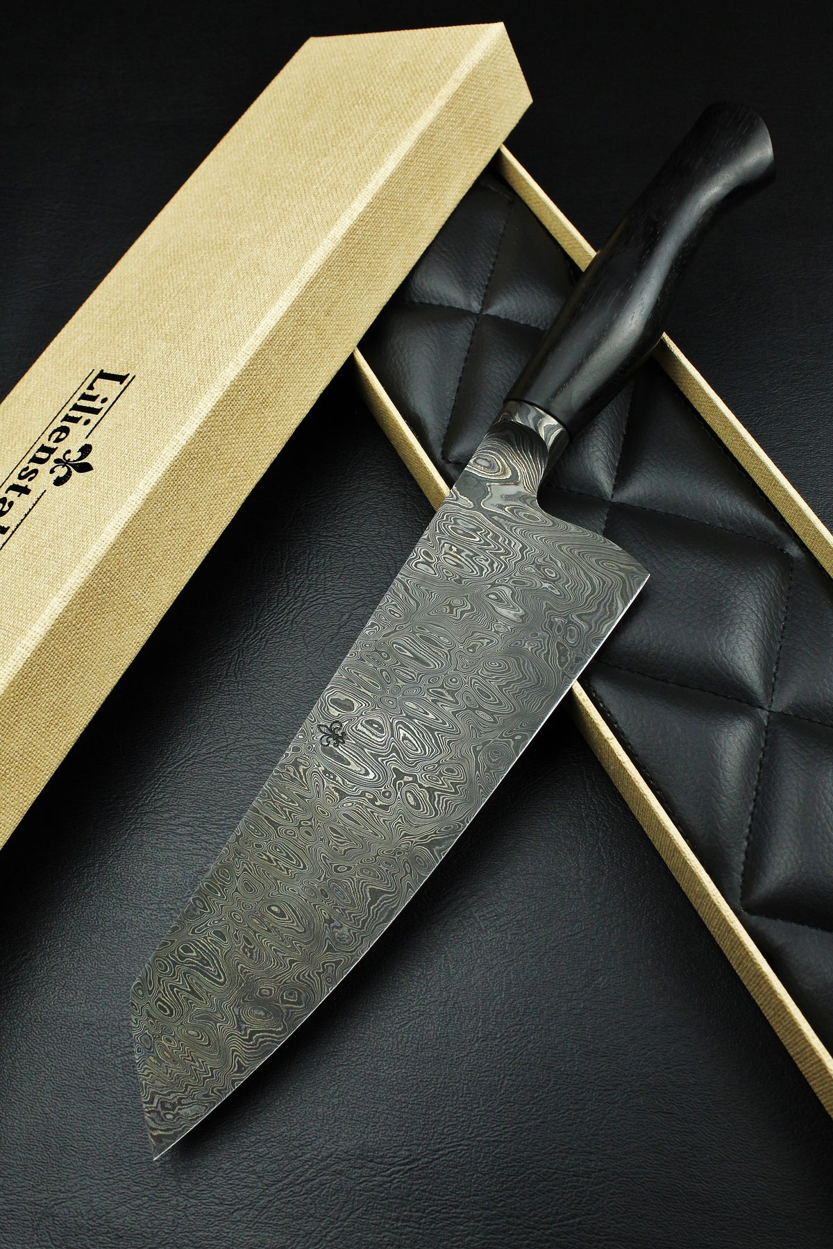 Komplettschwarzes Santoku 200